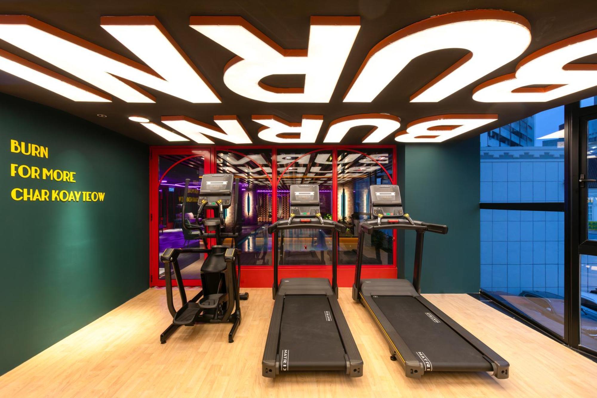 ホテル Lyf Georgetown Penang エクステリア 写真